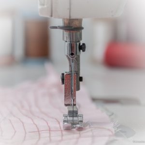detalle-prensatelas-curso-maquina-de-coser